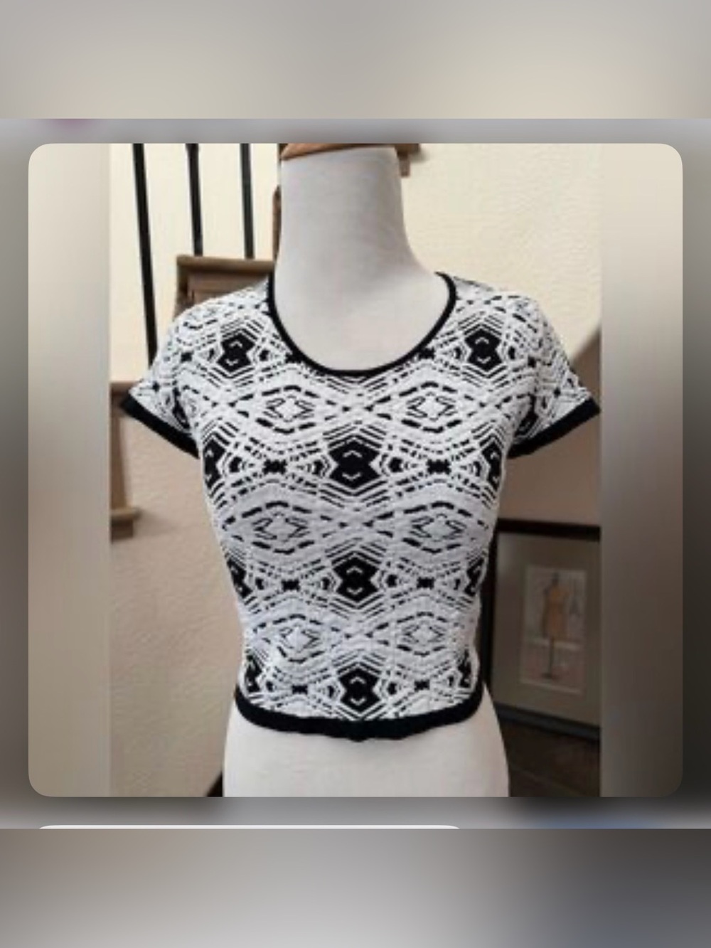 Parker-sz Small-Dark Navy & White Jacquard Crop Top